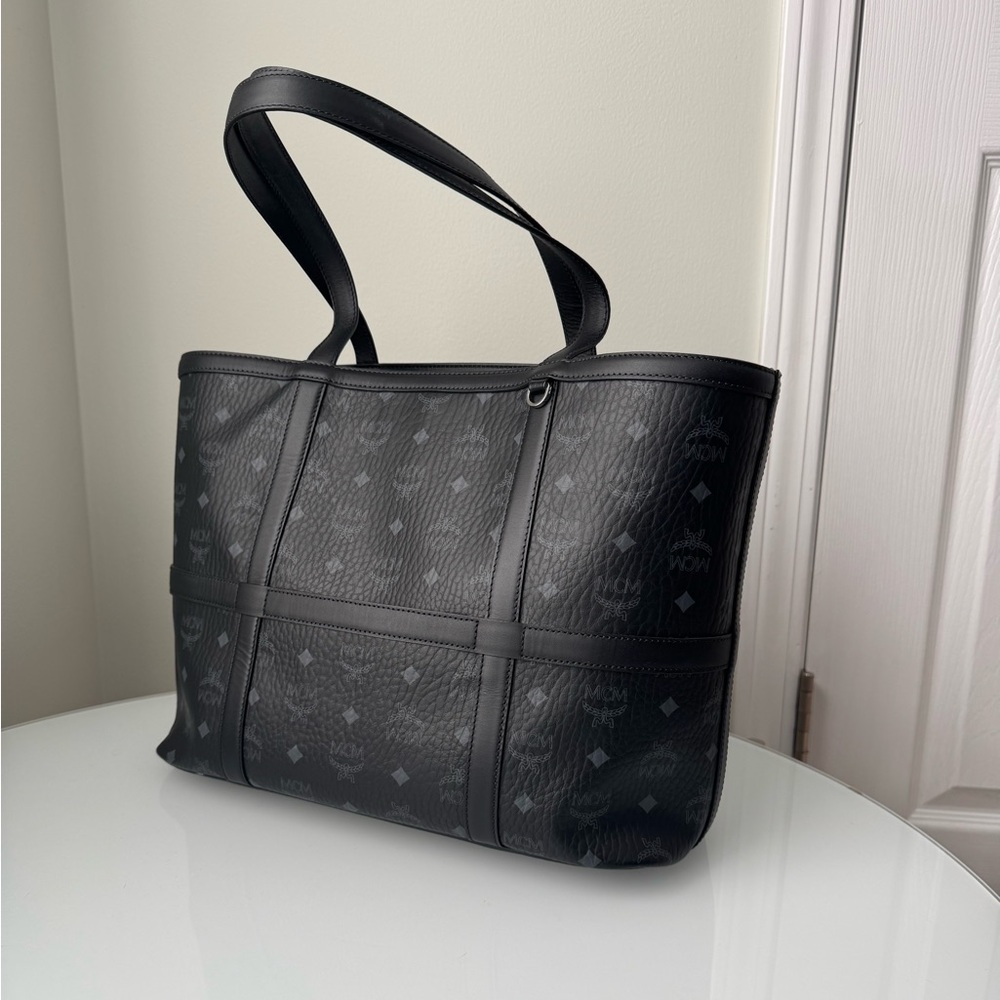 MCM Tote Bag Black Visetos Monogram Coated Canvas Quiet Luxury Laptop Purse 90s